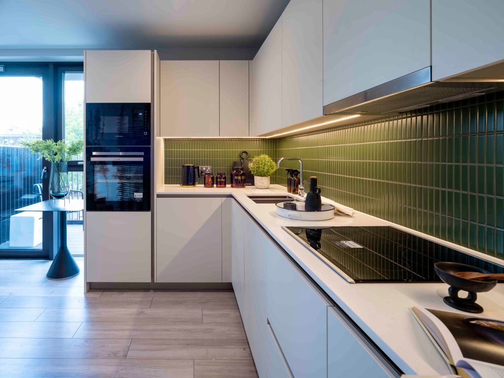 Property photo 3 of 17