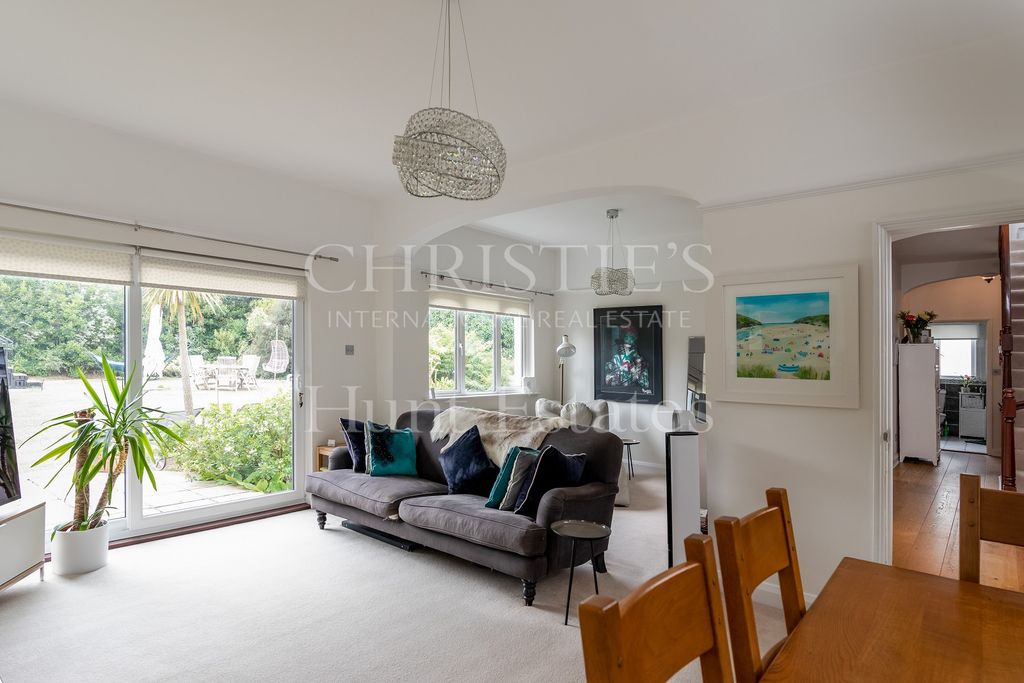 Property photo 2 of 16 Not Specified