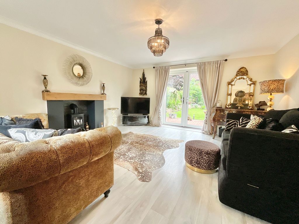 Property photo 3 of 38