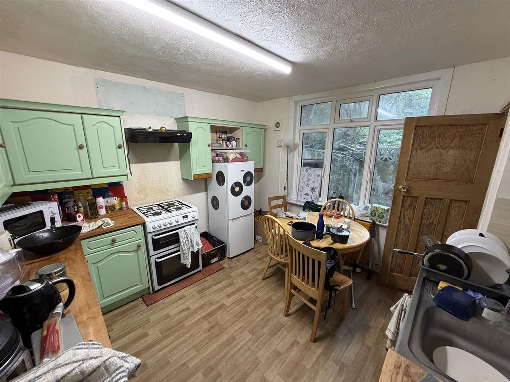 Property photo 2 of 8 Image00002.Jpeg