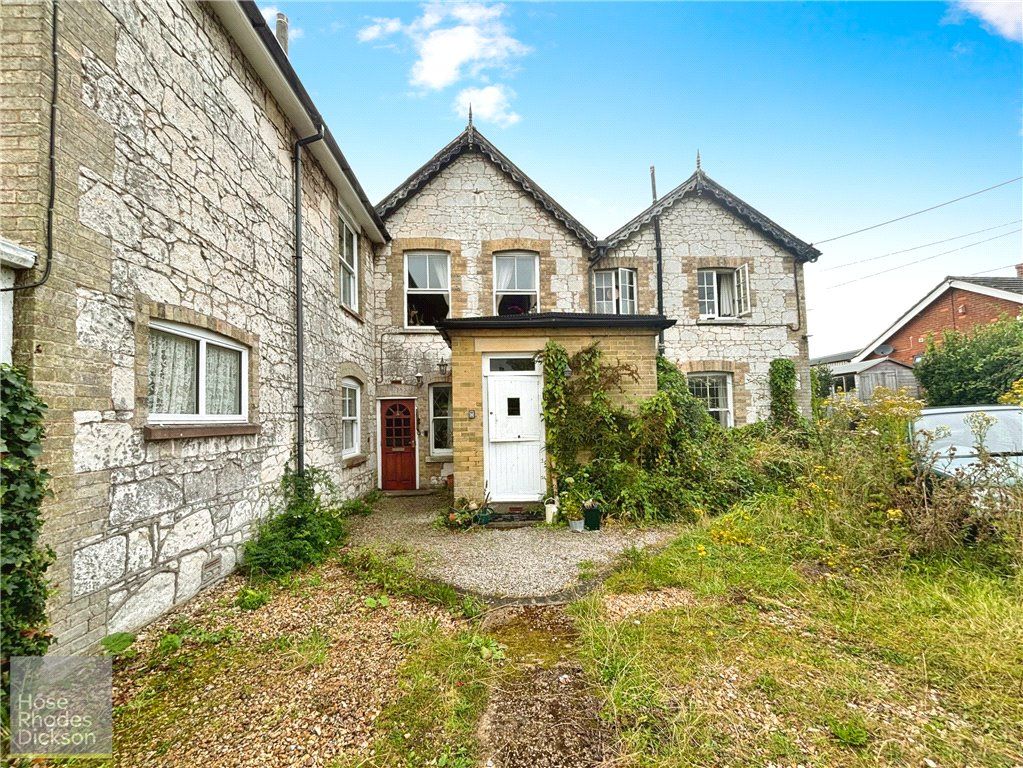 Property photo 1 of 10 Front