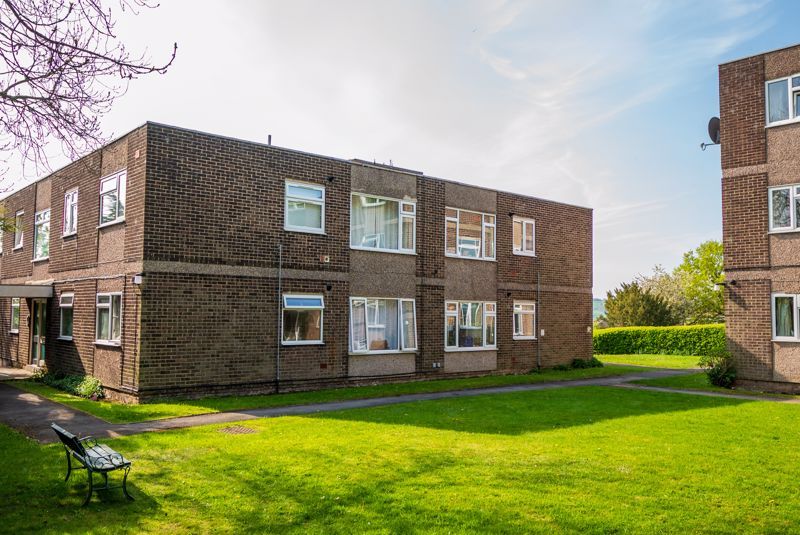 Property photo 1 of 21 External View
