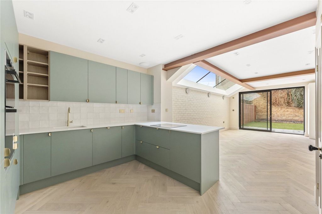 Property photo 1 of 14 Picture No. 07