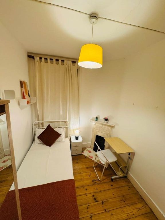 Property photo 2 of 5