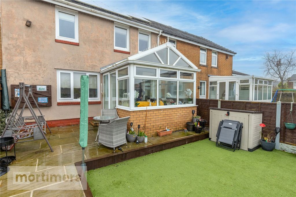 Property photo 3 of 25 Garden