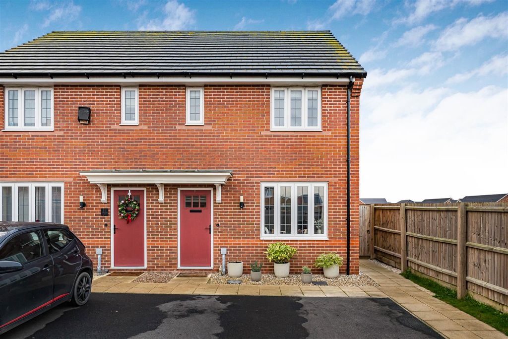 Property photo 1 of 17 4_68961.Jpg