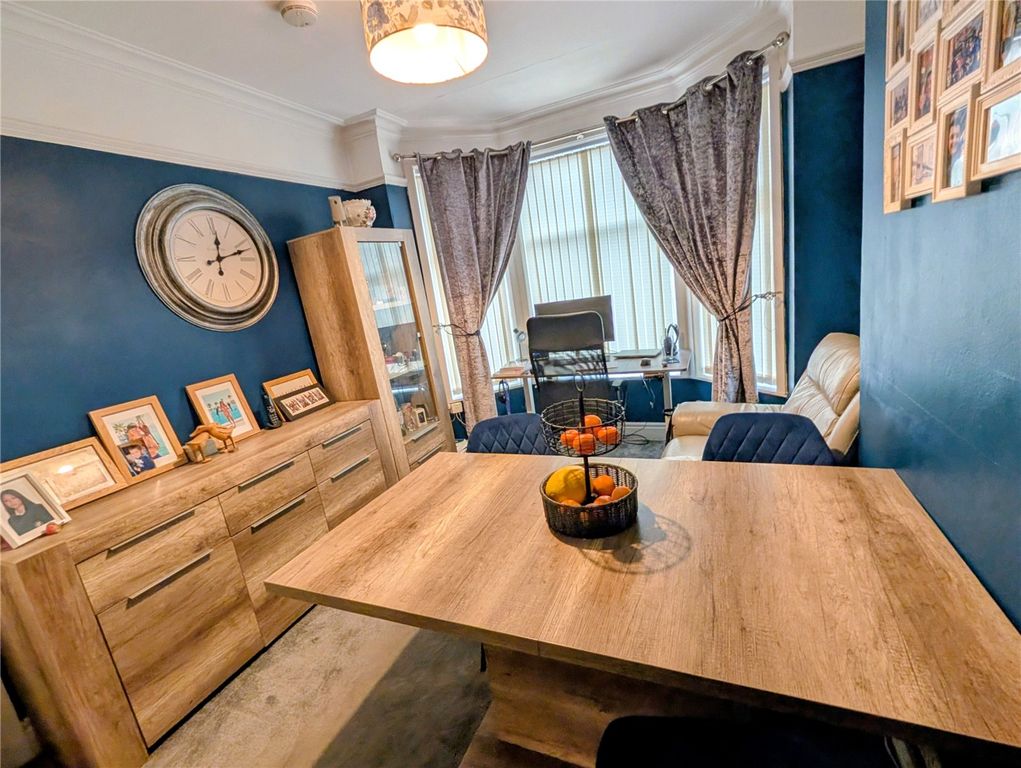 Property photo 3 of 18 Picture No. 01