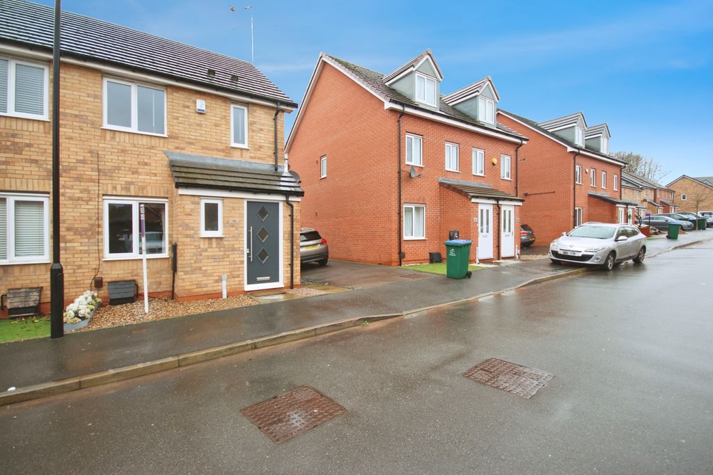 Property photo 2 of 15