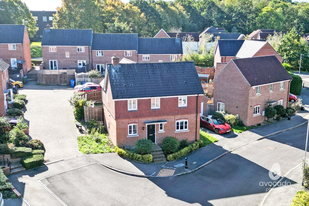 Property photo 1 of 19 4553501