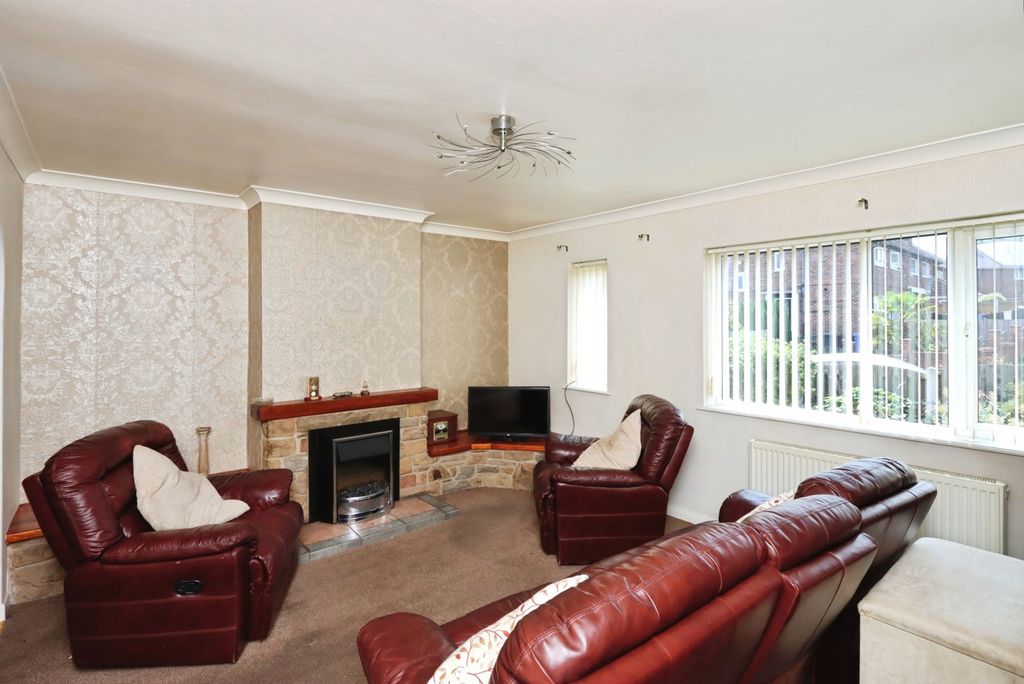 Property photo 2 of 16 Photo