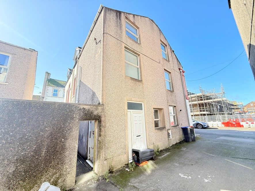 Property photo 1 of 9