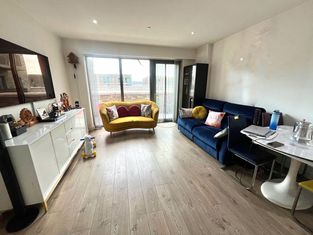 Property photo 1 of 6
