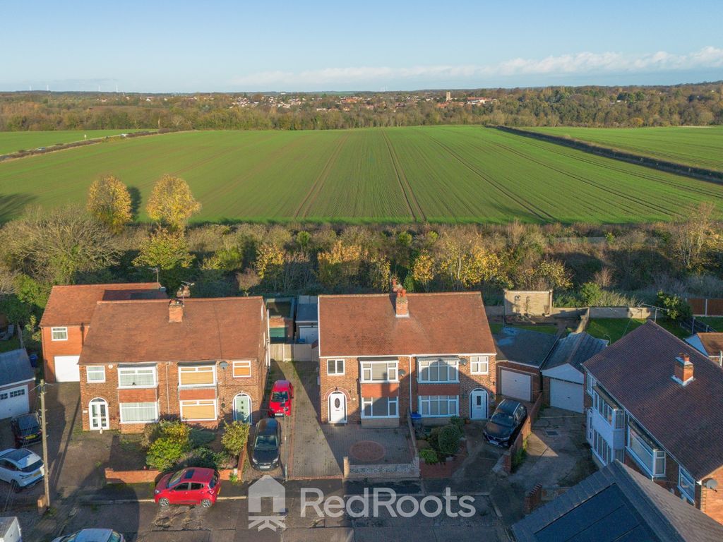 Property photo 2 of 11 4665881