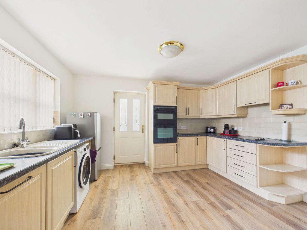 Property photo 2 of 15 5336385