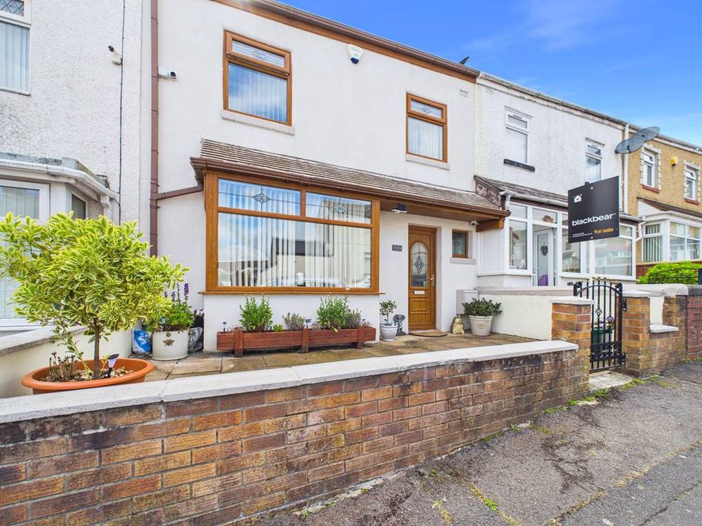 Property photo 1 of 39