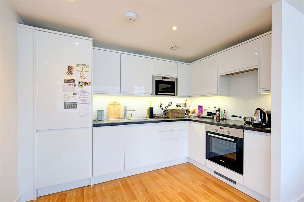 Property photo 2 of 4