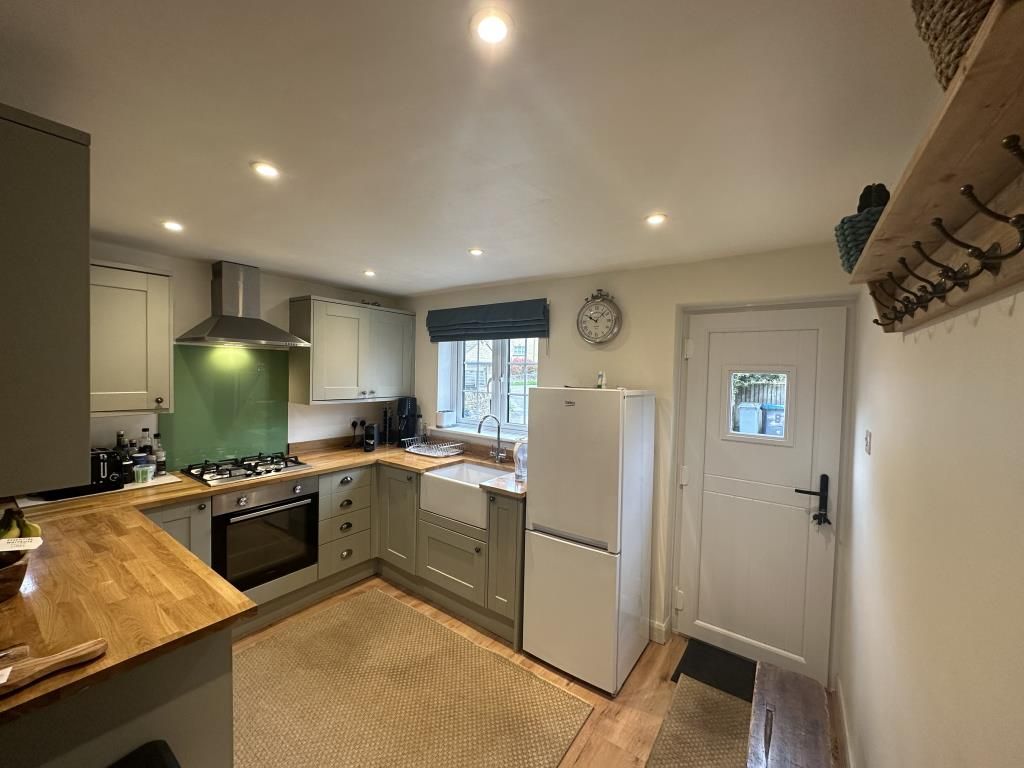 Property photo 2 of 12 Kitchen