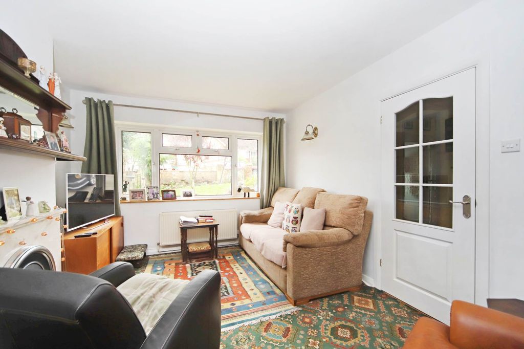 Property photo 3 of 18