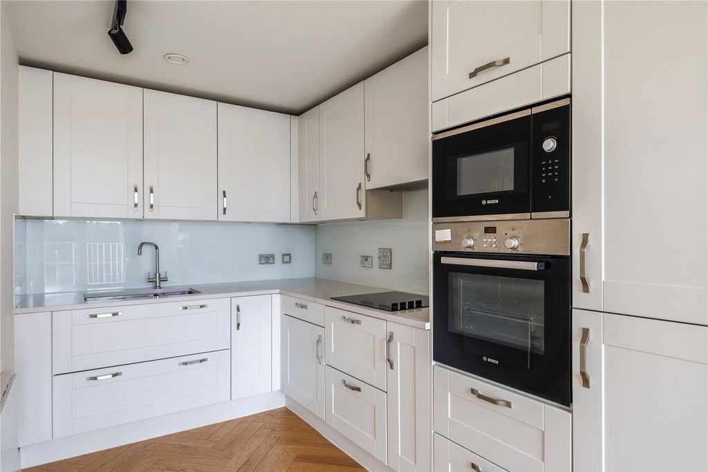 Additional image 6 of 1 bed flat for saleLeyton Road, Harpenden, Hertfordshire AL5