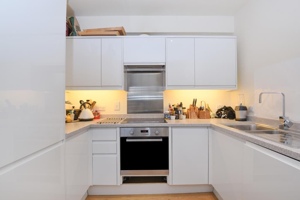 Property photo 1 of 11 Kitchen