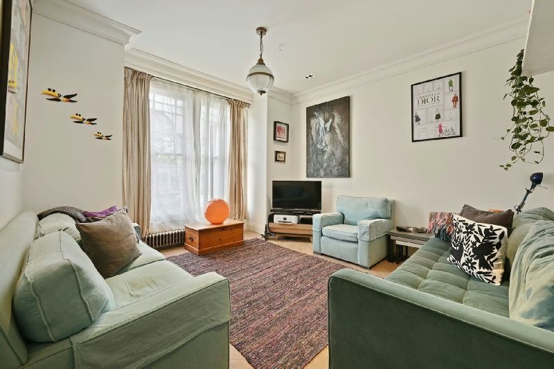 Property photo 3 of 13 Reception