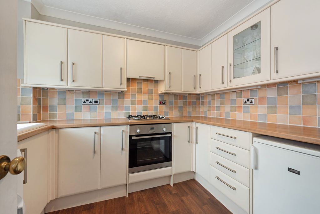 Property photo 2 of 13