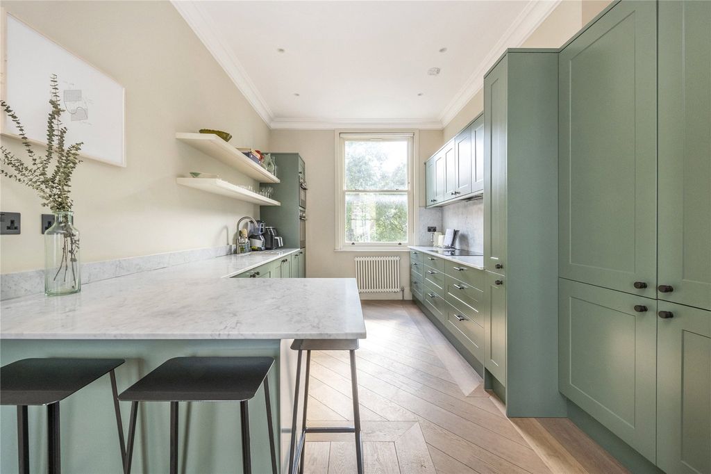 Property photo 2 of 13 Kitchen