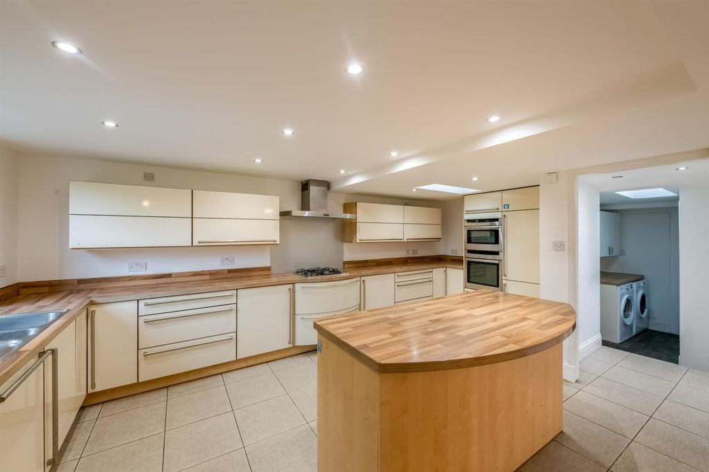 Additional image 5 of 4 bed link detached house for sale6 Albert Place, Stirling FK8