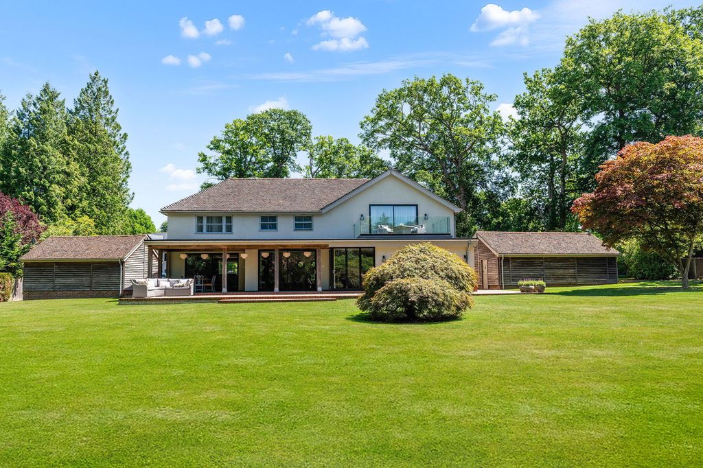 Property photo 2 of 47