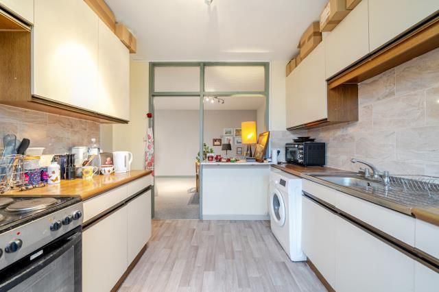 Property photo 2 of 8 Kitchen