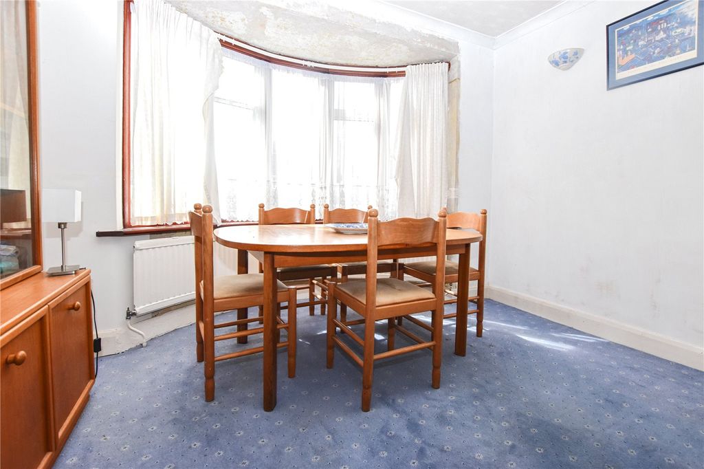 Property photo 3 of 18 Picture No. 05