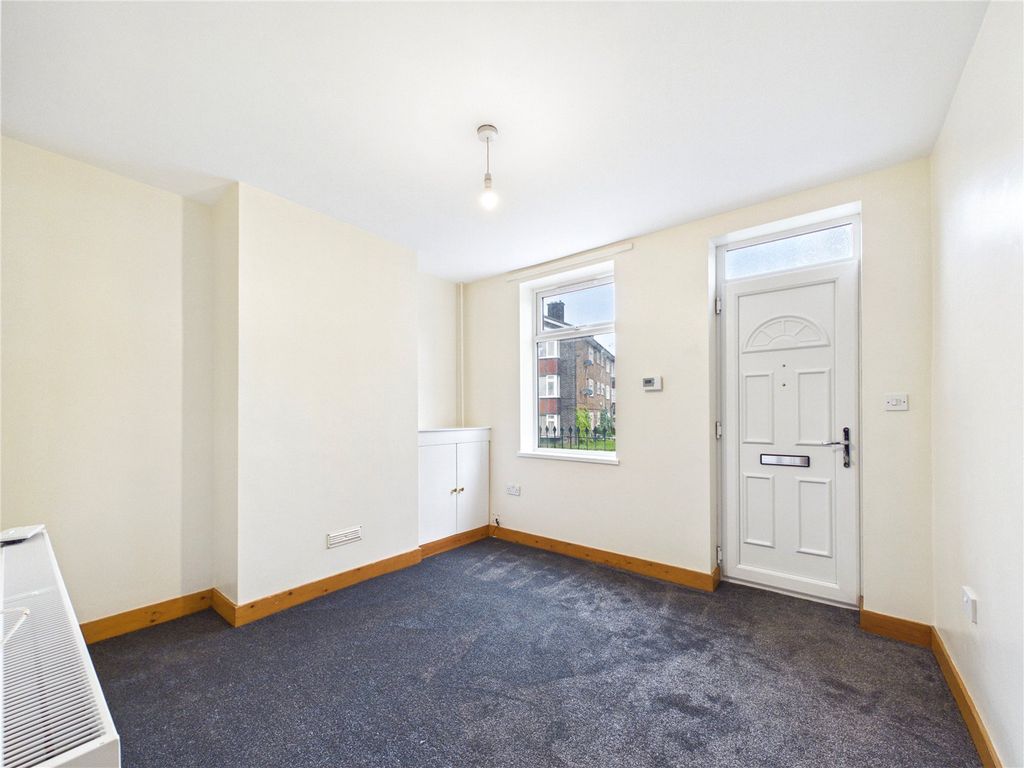 Property photo 3 of 13 Picture No. 02