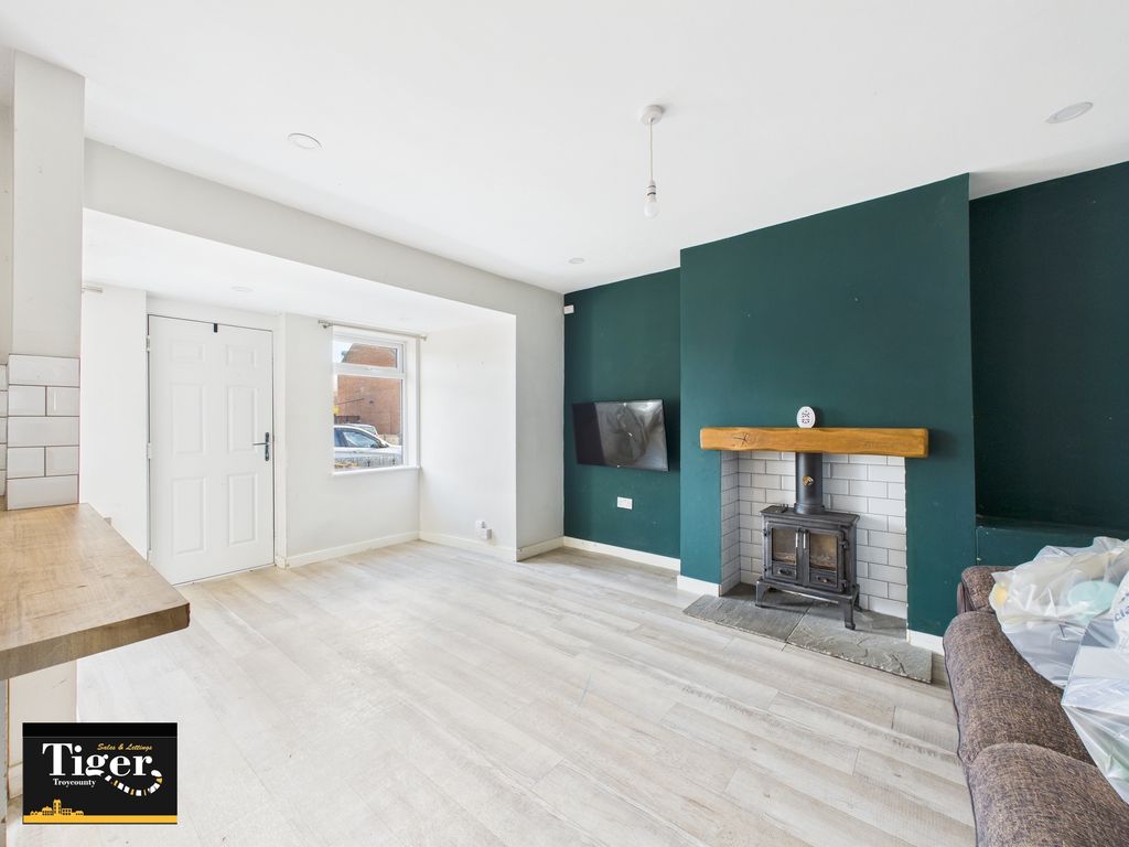 Property photo 3 of 22