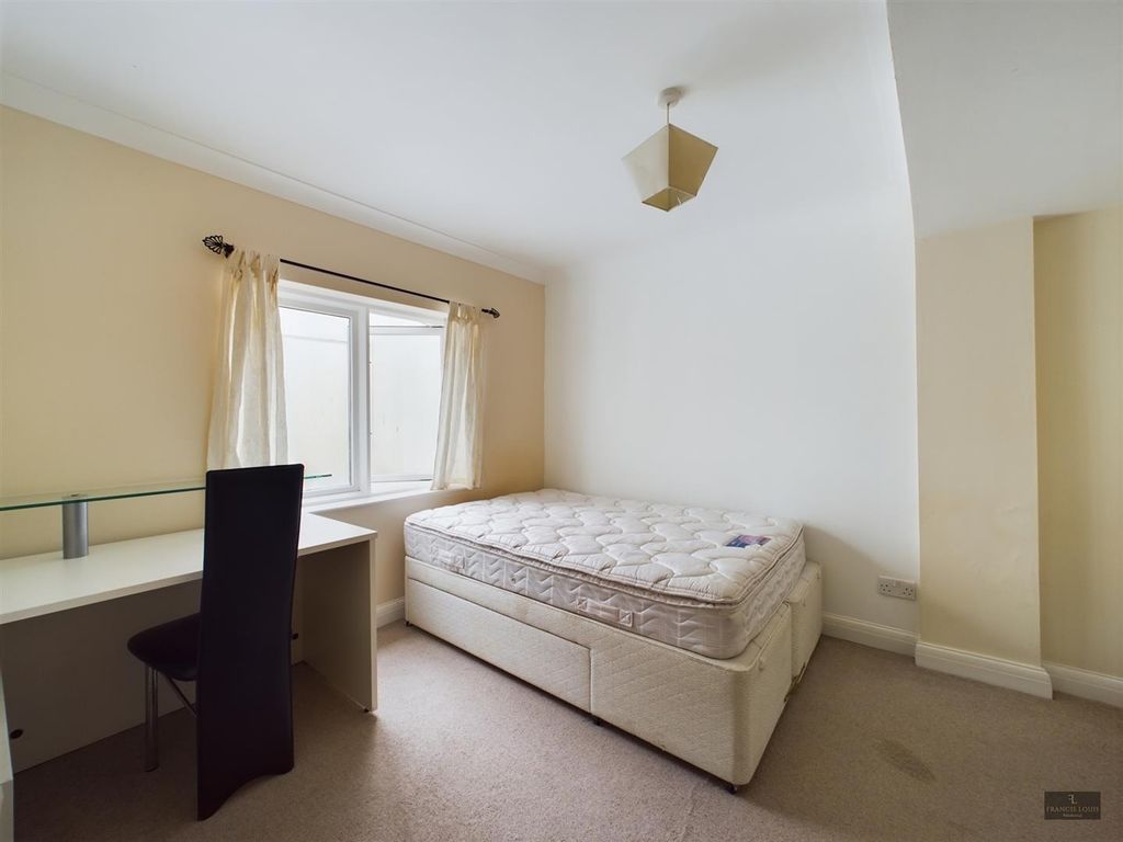 Additional image 8 of 3 bed flat to rentAngel Pavement, Fore Street, Exeter EX4