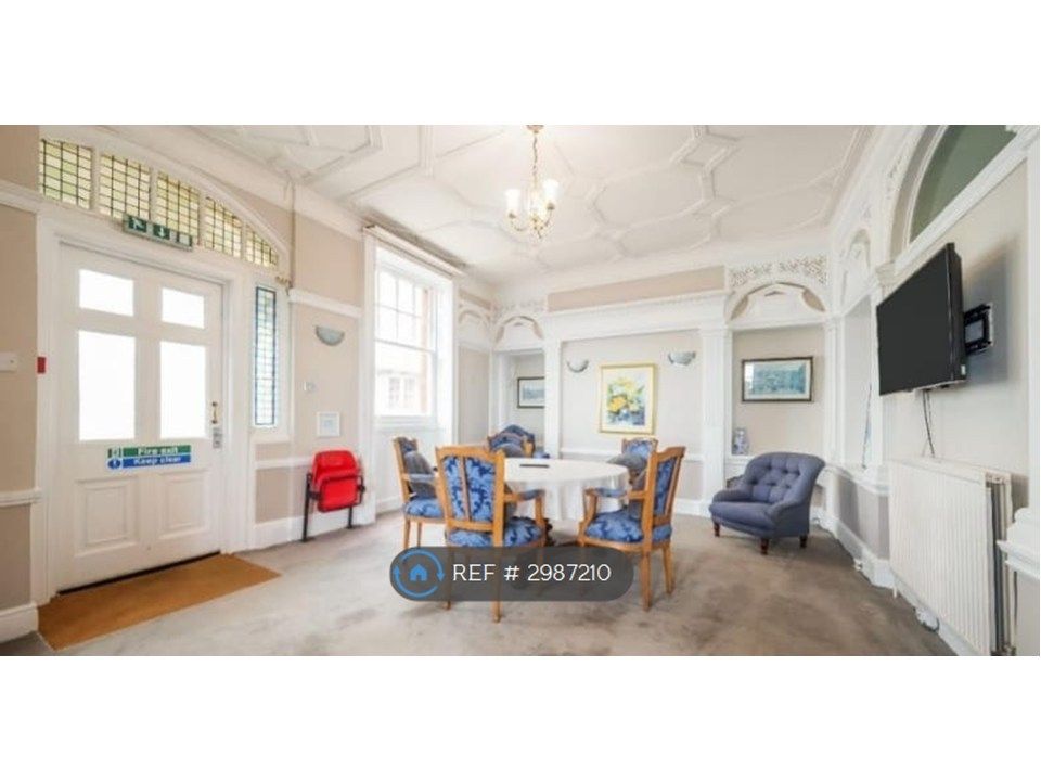 Property photo 2 of 7