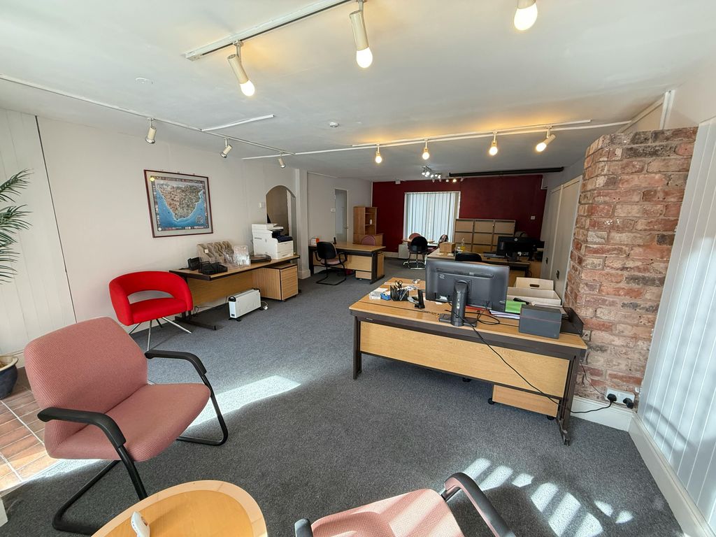 Property photo 3 of 5 20260326_144040559_Ios (1).Jpg