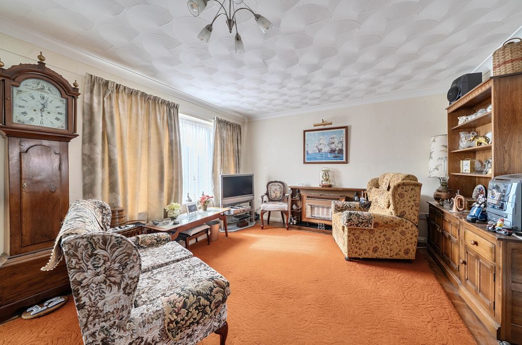 Property photo 2 of 17 1459516-11-6A06E4...