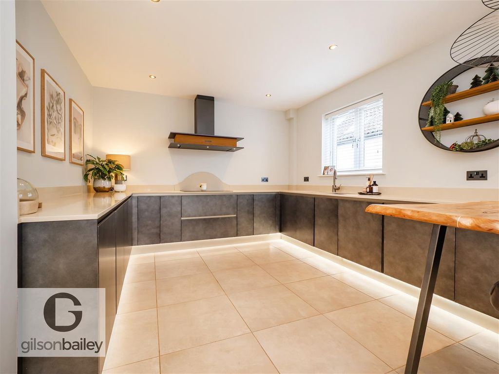 Property photo 3 of 32 84Thunderlane-39.Jpg