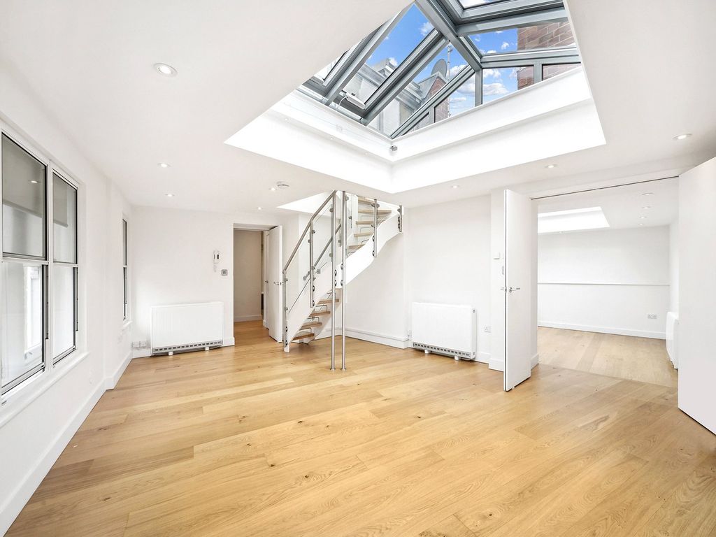 Property photo 2 of 14 Catherine Street