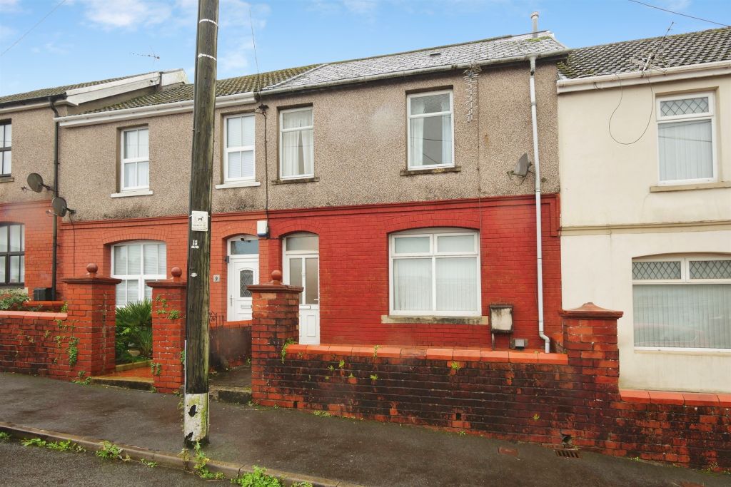 Property photo 1 of 13