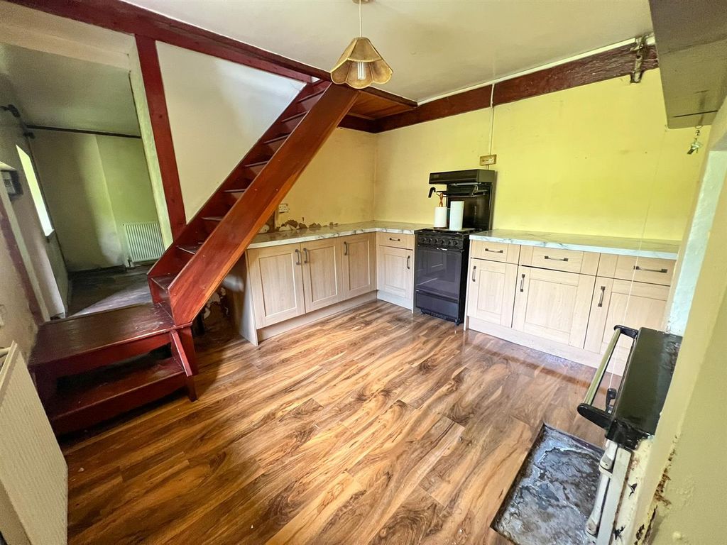 Property photo 3 of 16