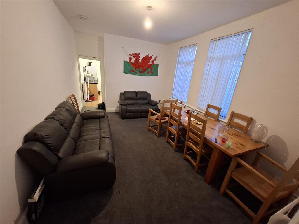 Property photo 2 of 16 20251125_135950.Jpg