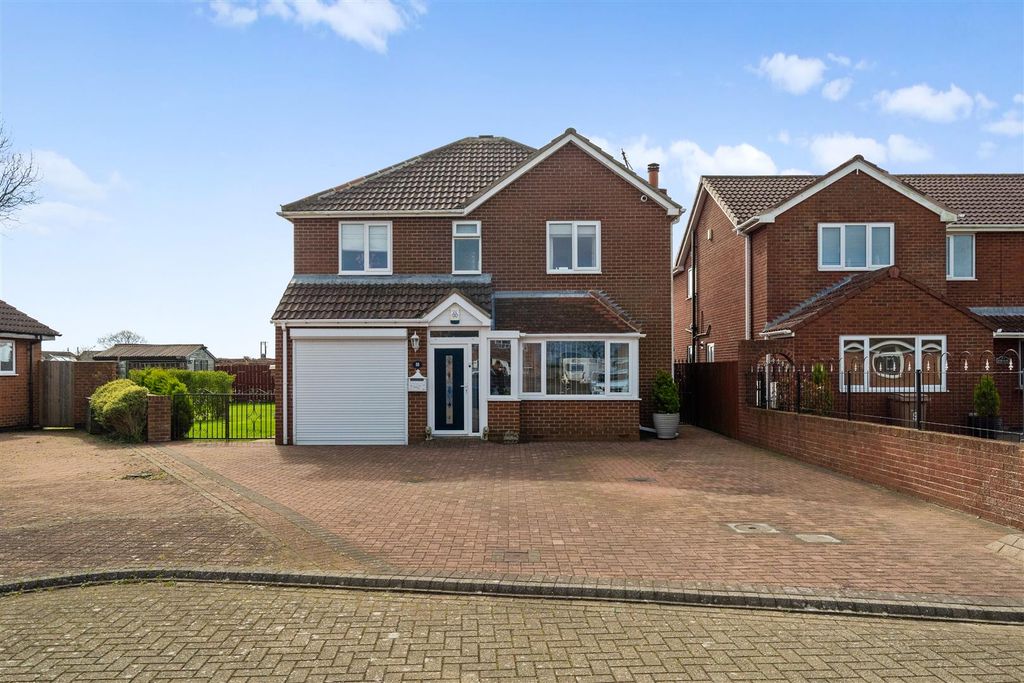 Property photo 1 of 24