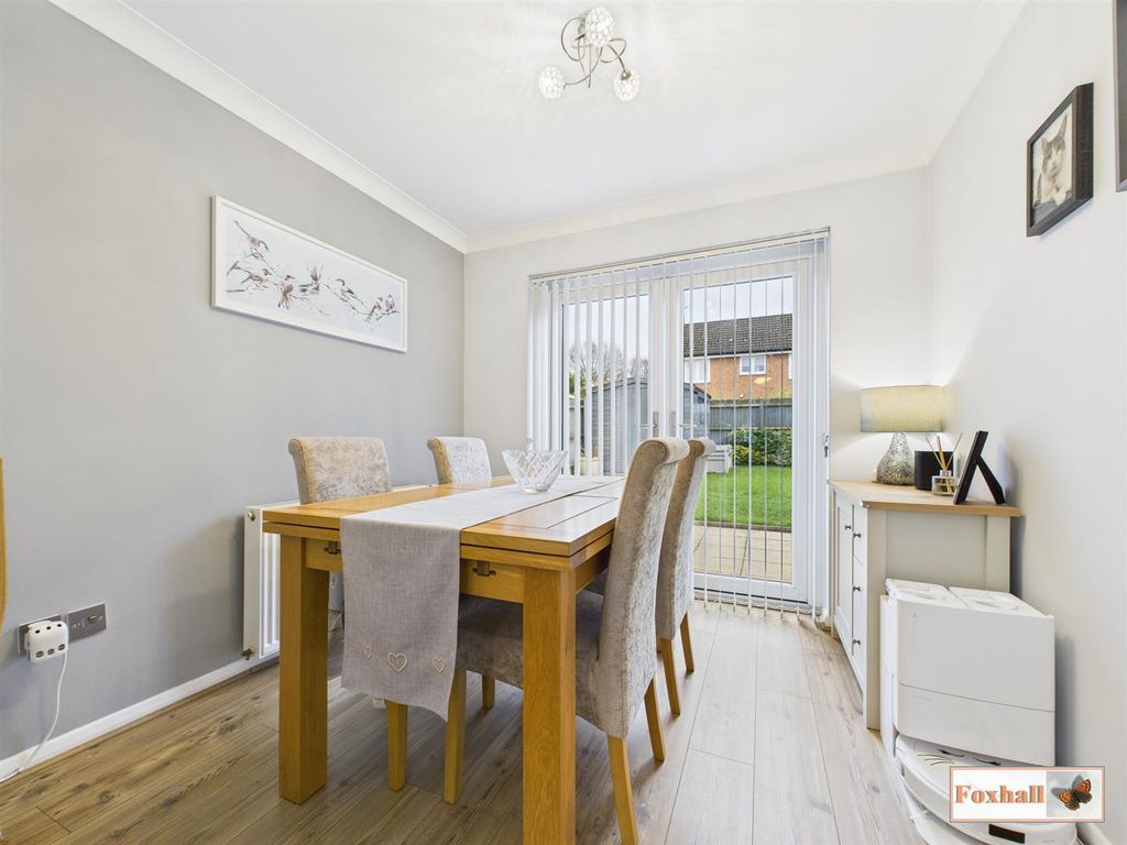 Property photo 3 of 21 Dining Room