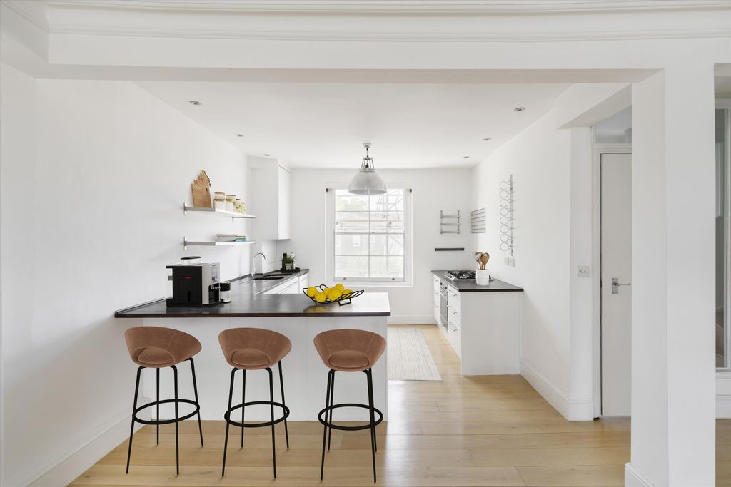 Property photo 3 of 5 Image