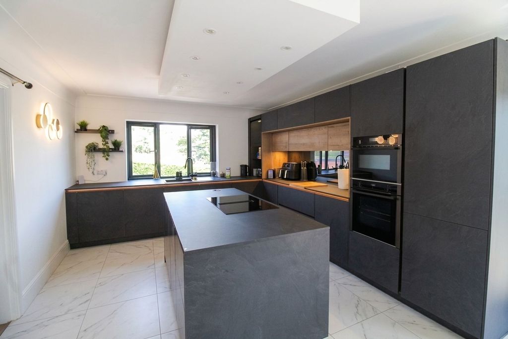 Additional image 4 of 5 bed detached house for saleRuthin Road, Gwernymynydd CH7