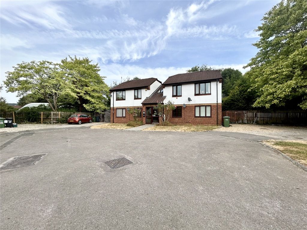 Property photo 1 of 10 Picture No. 16
