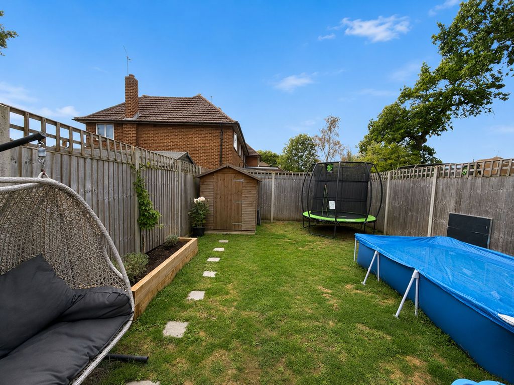 Property photo 3 of 35