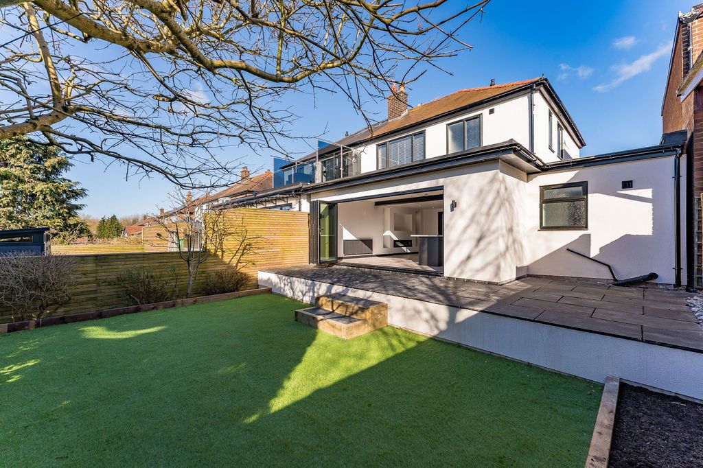 Property photo 1 of 37
