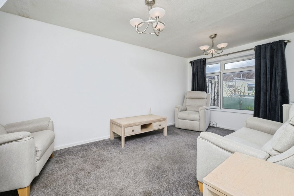 Property photo 3 of 19 Pbox-Img.Jpg